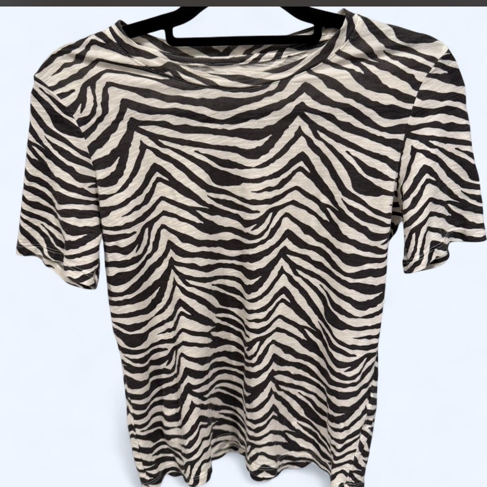 Banana Republic Black and White Zebra Print Tee